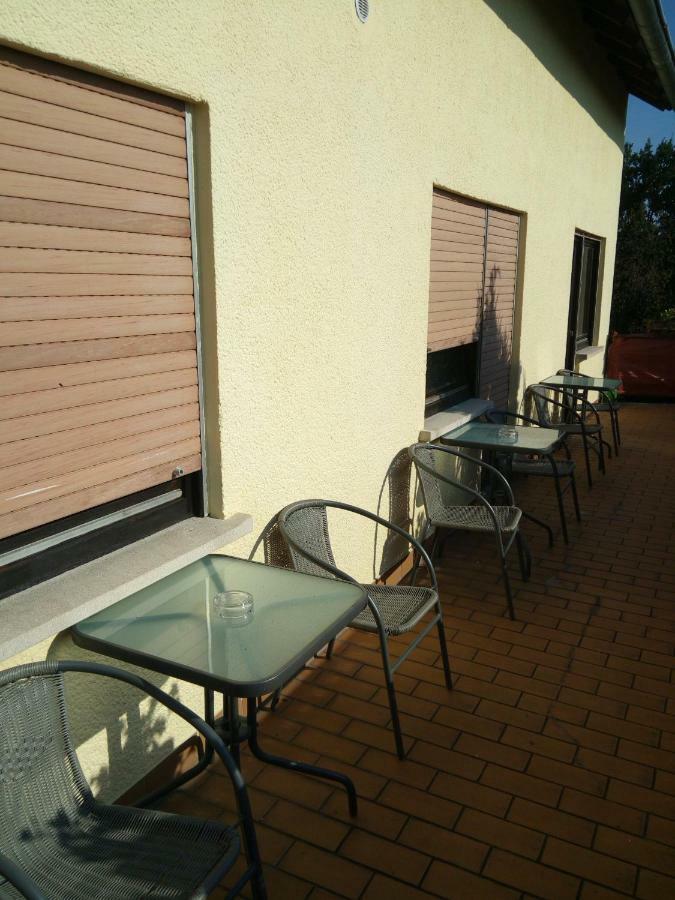 Hotel Pension Waldhof Зіммерн Екстер'єр фото